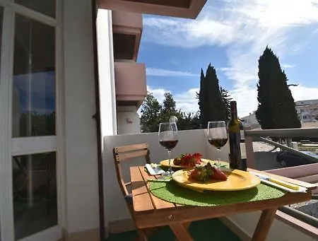 Casa Da Rocha Apartment *